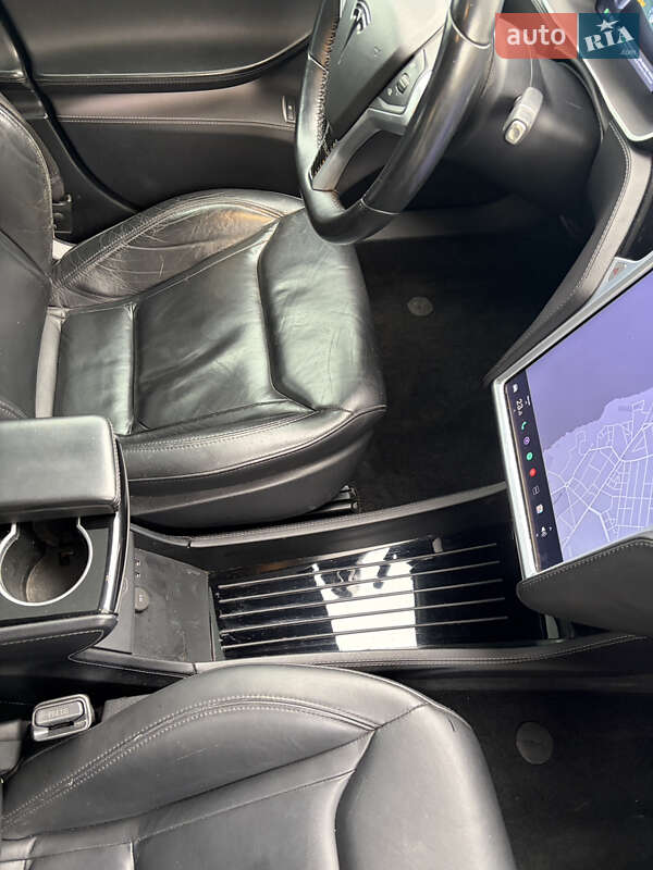 Лифтбек Tesla Model S 2015 в Одессе фото 14 Лифтбек Tesla Model S 2015 в Одессе