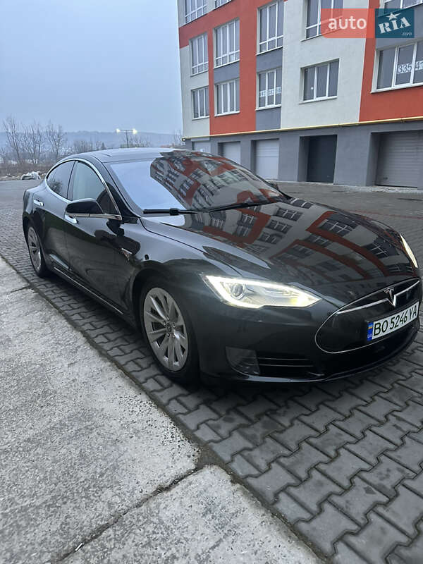 Лифтбек Tesla Model S 2016 в Ивано-Франковске фото 13 Лифтбек Tesla Model S 2016 в Ивано-Франковске
