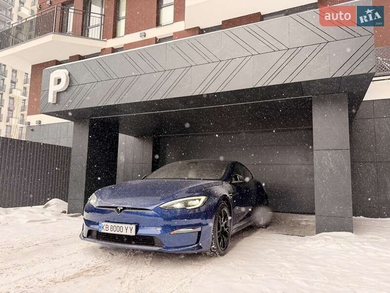 Лифтбек Tesla Model S 2022 в Виннице
