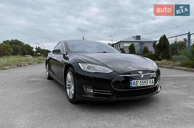 Лифтбек Tesla Model S 2013 в Новомосковске