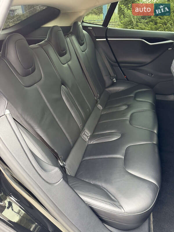 Лифтбек Tesla Model S 2013 в Новомосковске