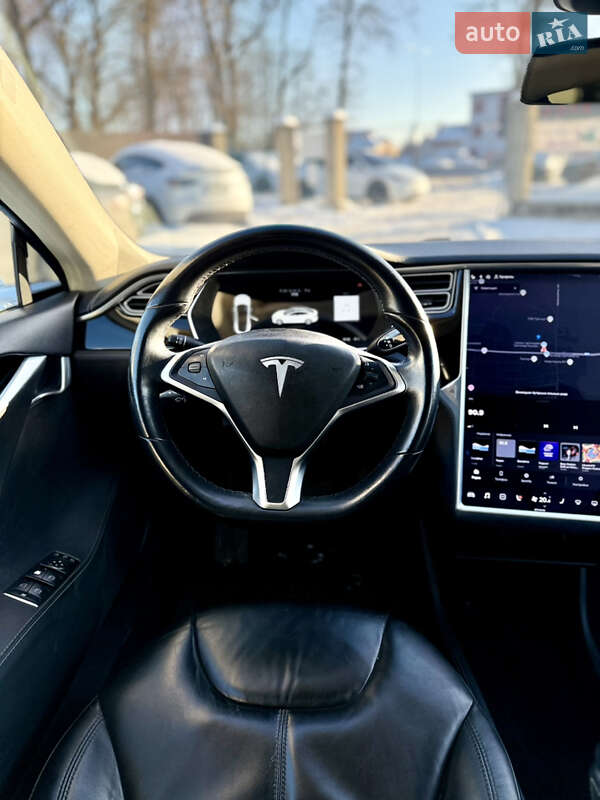Ліфтбек Tesla Model S 2014 в Вінниці