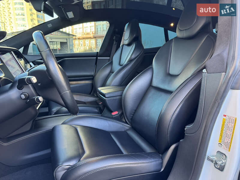 Ліфтбек Tesla Model S 2020 в Одесі фото 37 Ліфтбек Tesla Model S 2020 в Одесі