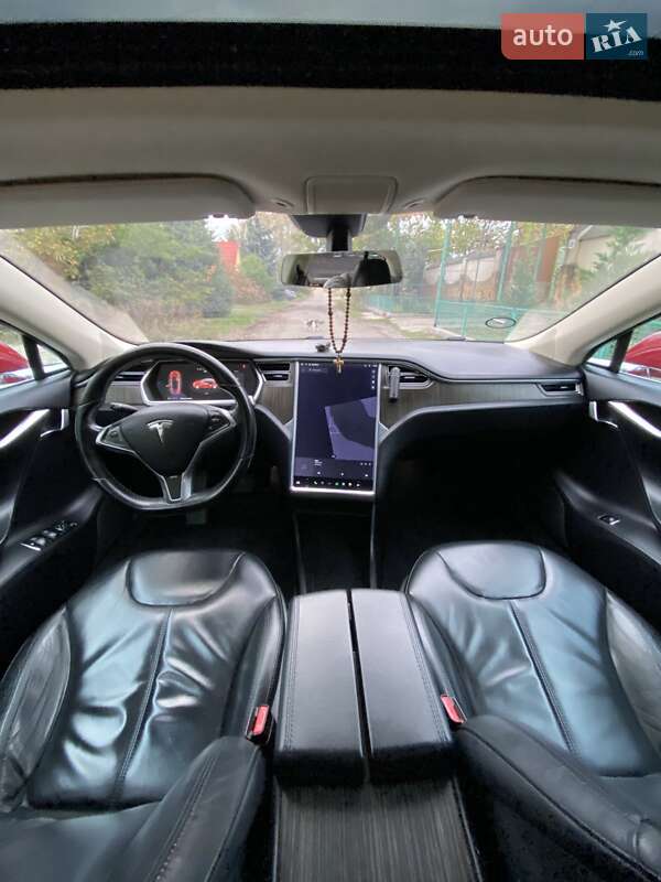 Лифтбек Tesla Model S 2013 в Одессе