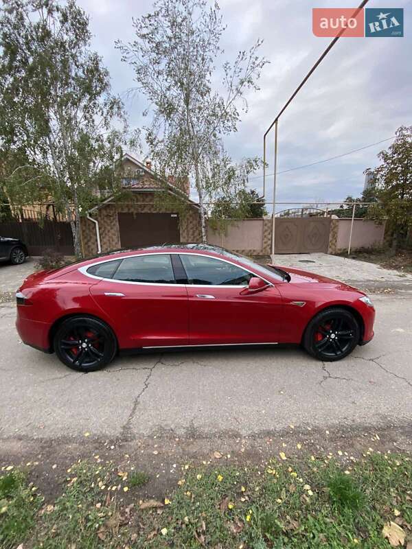 Лифтбек Tesla Model S 2013 в Одессе