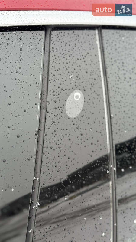 Ліфтбек Tesla Model S 2017 в Чернівцях