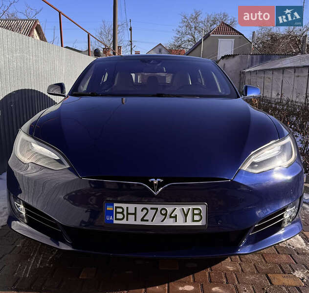 Ліфтбек Tesla Model S 2016 в Одесі фото 2 Ліфтбек Tesla Model S 2016 в Одесі