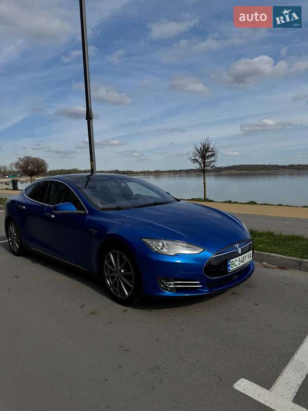 Лифтбек Tesla Model S 2015 в Буске фото 6 Лифтбек Tesla Model S 2015 в Буске
