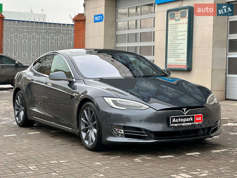 Лифтбек Tesla Model S 2016 в Одессе