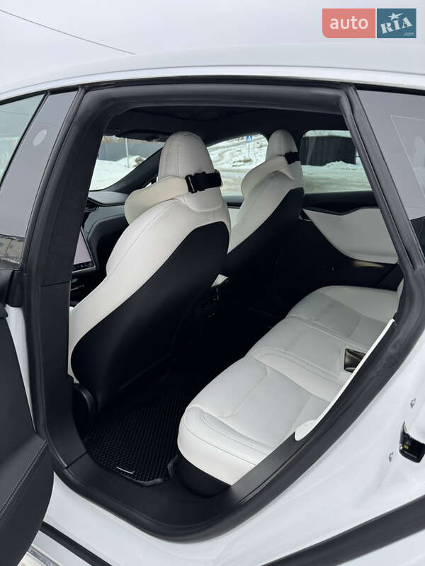 Ліфтбек Tesla Model S 2020 в Хмельницькому