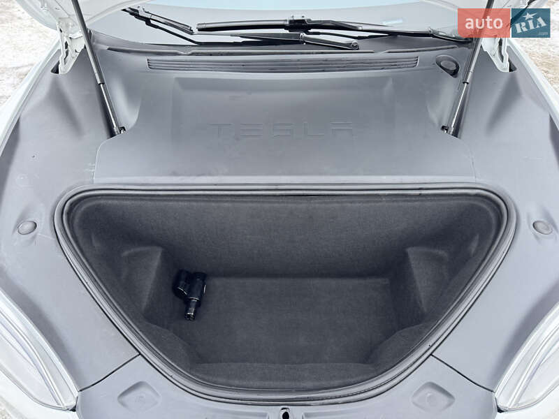 Ліфтбек Tesla Model S 2020 в Хмельницькому