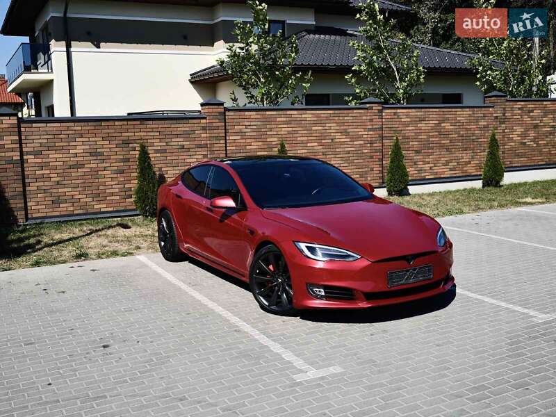 Ліфтбек Tesla Model S 2017 в Східниці фото 12 Ліфтбек Tesla Model S 2017 в Східниці