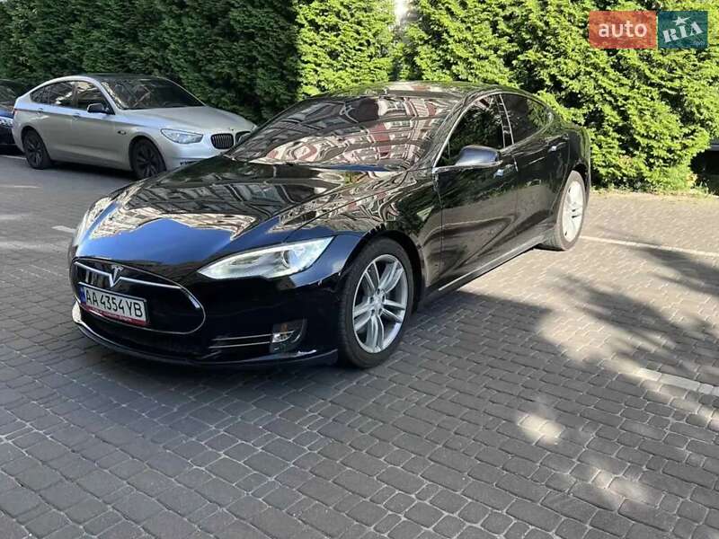 Tesla Model S 2016 Tesla Model S 2016