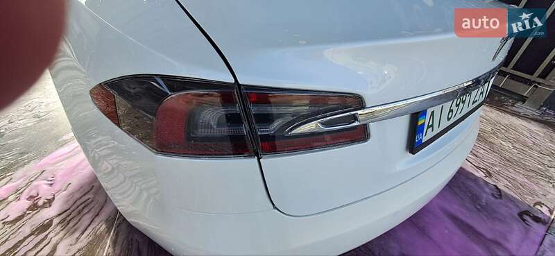 Ліфтбек Tesla Model S 2019 в Львові фото 37 Ліфтбек Tesla Model S 2019 в Львові