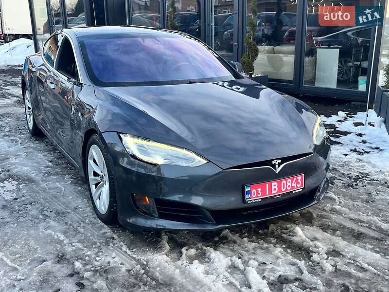 Tesla Model S 2017