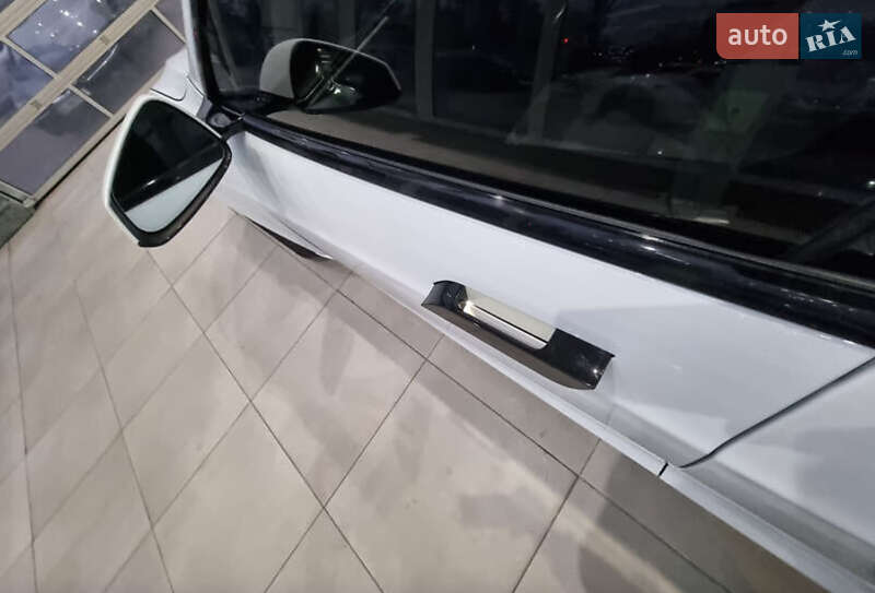 Ліфтбек Tesla Model S 2021 в Одесі