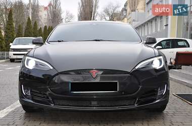 Ліфтбек Tesla Model S 2015 в Одесі