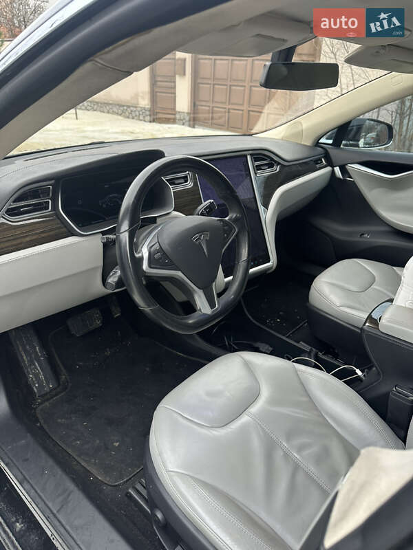 Лифтбек Tesla Model S 2014 в Харькове