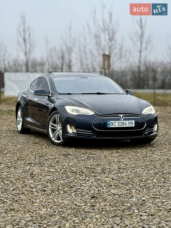 Лифтбек Tesla Model S 2013 в Коломые фото Лифтбек Tesla Model S 2013 в Коломые