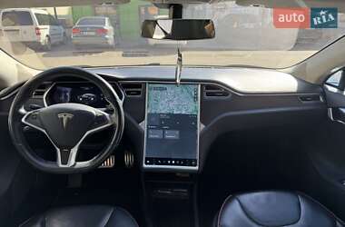 Лифтбек Tesla Model S 2014 в Ромнах