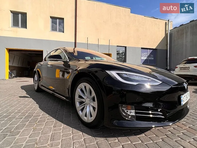 Tesla Model S