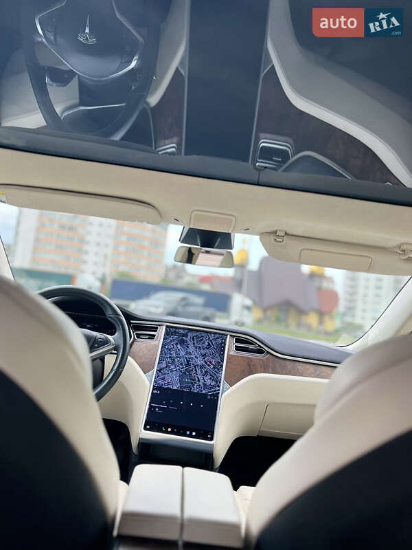 Ліфтбек Tesla Model S 2017 в Івано-Франківську фото 15 Ліфтбек Tesla Model S 2017 в Івано-Франківську