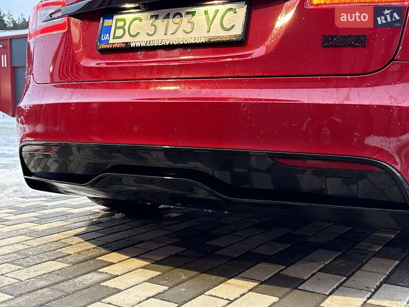 Ліфтбек Tesla Model S 2021 в Львові