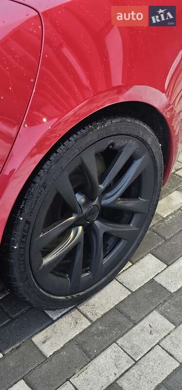 Ліфтбек Tesla Model S 2021 в Львові