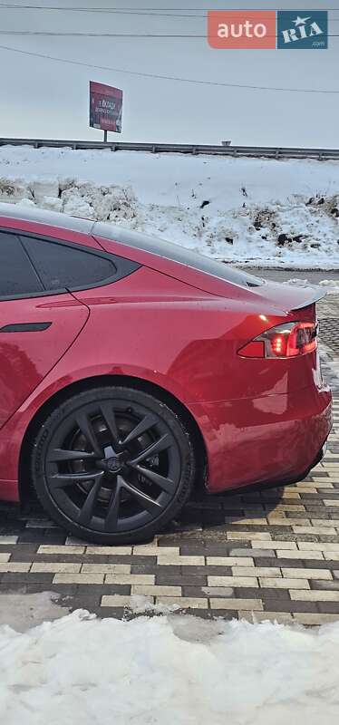 Ліфтбек Tesla Model S 2021 в Львові