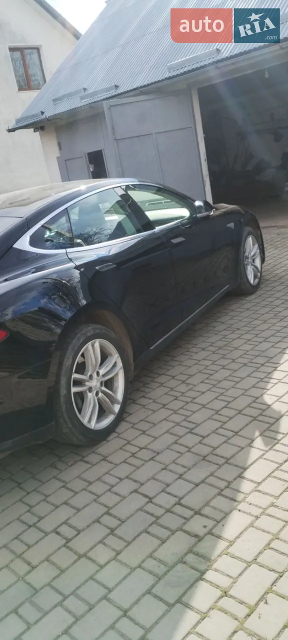 2015 Tesla Model S - мініатюра 27