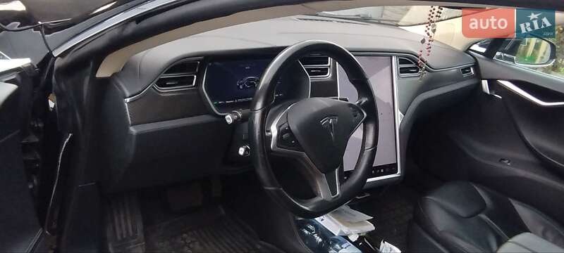Ліфтбек Tesla Model S 2014 в Львові фото 11 Ліфтбек Tesla Model S 2014 в Львові