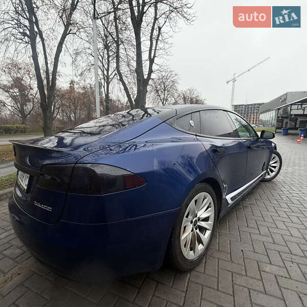 Ліфтбек Tesla Model S 2019 в Львові фото 13 Ліфтбек Tesla Model S 2019 в Львові