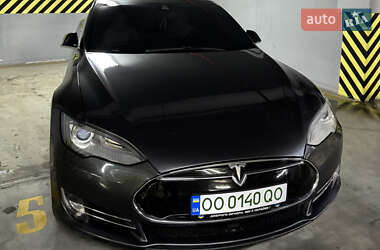 Лифтбек Tesla Model S 2015 в Одессе