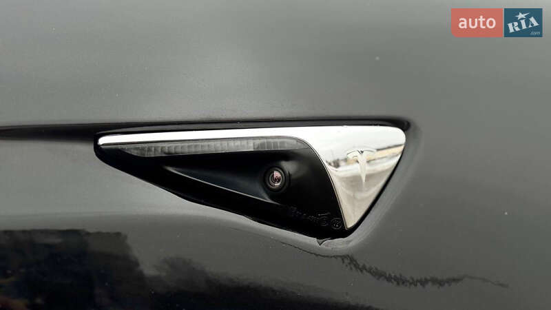 Лифтбек Tesla Model S 2017 в Трускавце фото 41 Лифтбек Tesla Model S 2017 в Трускавце