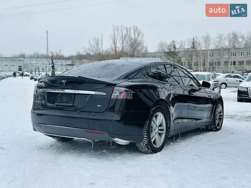 Ліфтбек Tesla Model S 2014 в Харкові