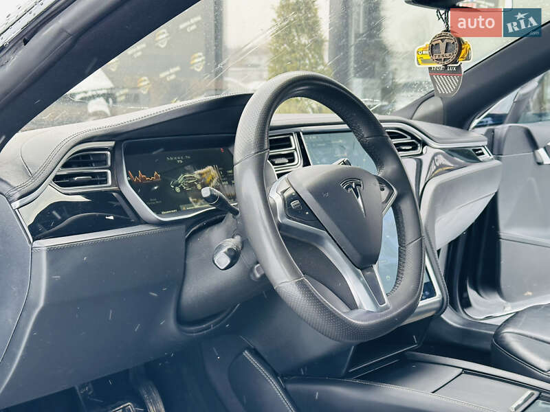 Ліфтбек Tesla Model S 2014 в Харкові