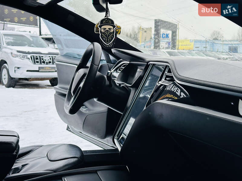 Ліфтбек Tesla Model S 2014 в Харкові