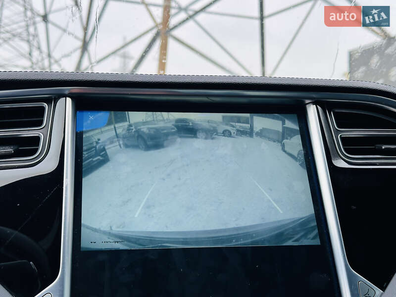 Ліфтбек Tesla Model S 2014 в Харкові