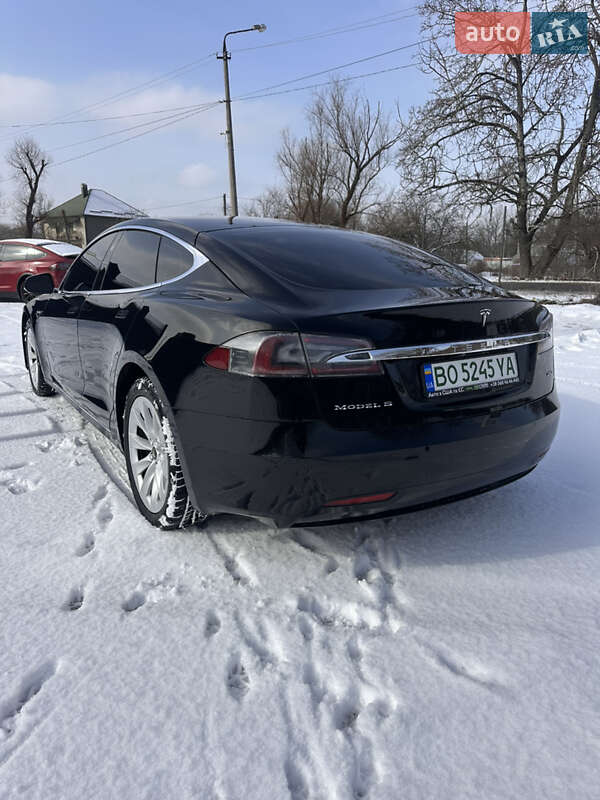 Лифтбек Tesla Model S 2017 в Черновцах фото 6 Лифтбек Tesla Model S 2017 в Черновцах