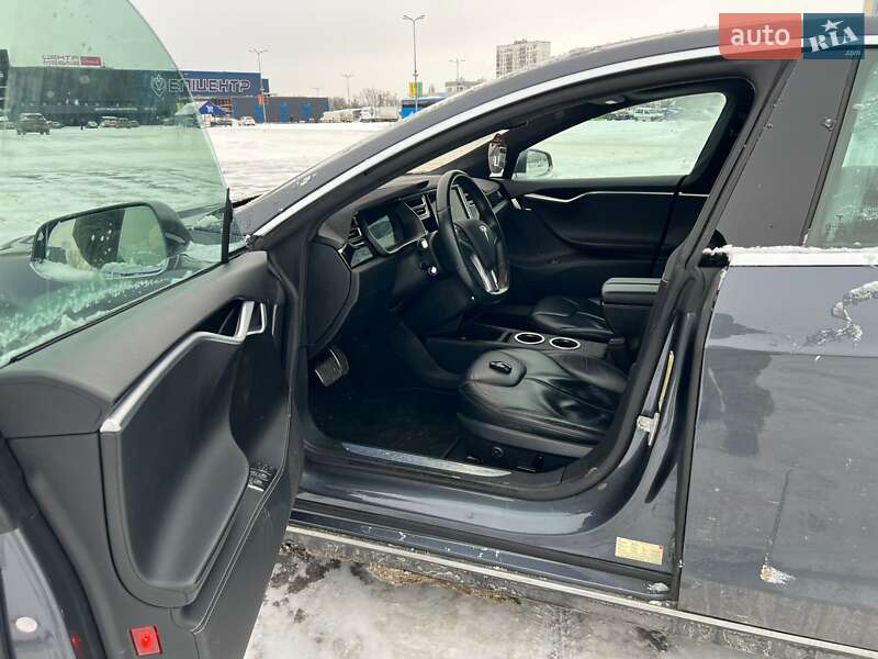 Лифтбек Tesla Model S 2014 в Ахтырке
