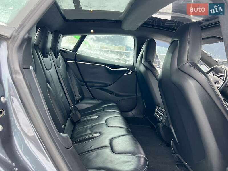 Лифтбек Tesla Model S 2014 в Ахтырке