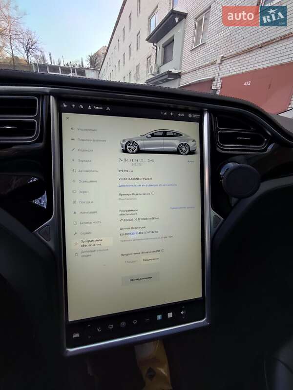 Ліфтбек Tesla Model S 2013 в Києві