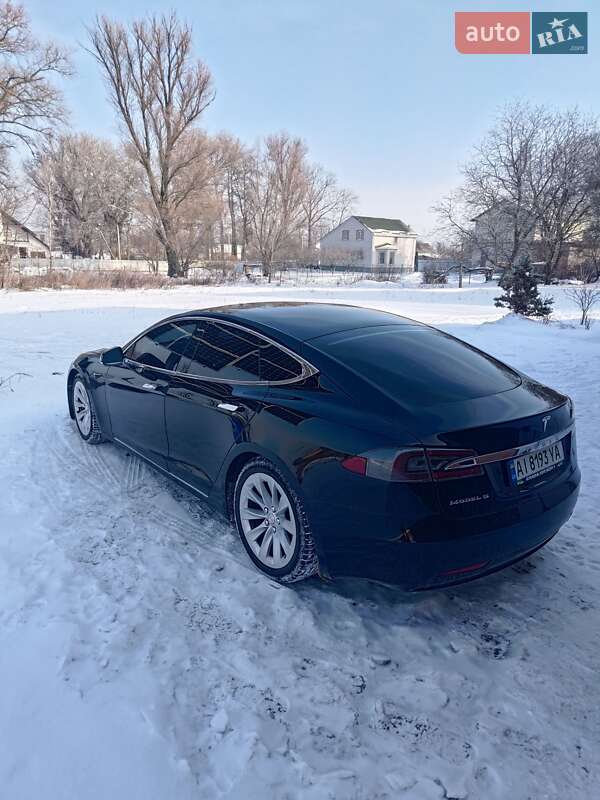Ліфтбек Tesla Model S 2017 в Києві фото 9 Ліфтбек Tesla Model S 2017 в Києві