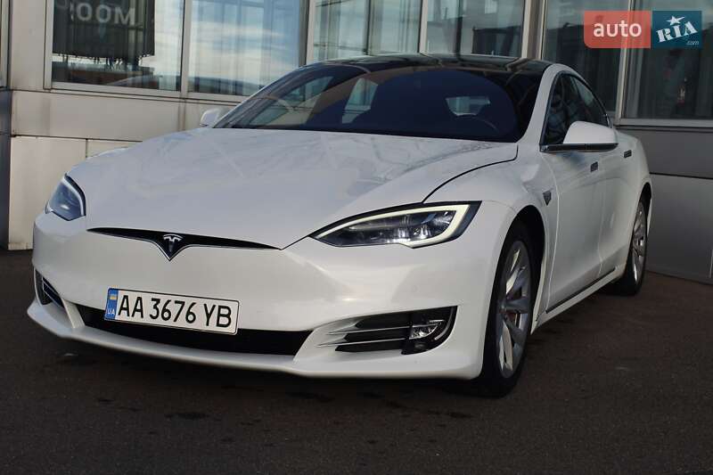 2019 Tesla Model-S, VIN 5YJSA7E40KF311927:plate — фото 1 (autoria)