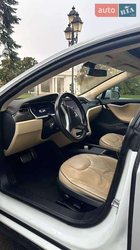 Лифтбек Tesla Model S 2013 в Одессе