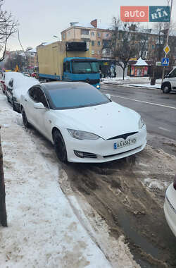 Лифтбек Tesla Model S 2013 в Киеве