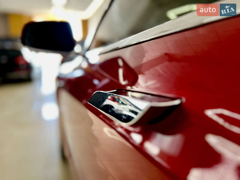 Лифтбек Tesla Model S 2019 в Николаеве фото 2 Лифтбек Tesla Model S 2019 в Николаеве