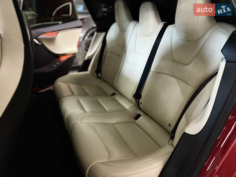 Лифтбек Tesla Model S 2019 в Николаеве фото 18 Лифтбек Tesla Model S 2019 в Николаеве