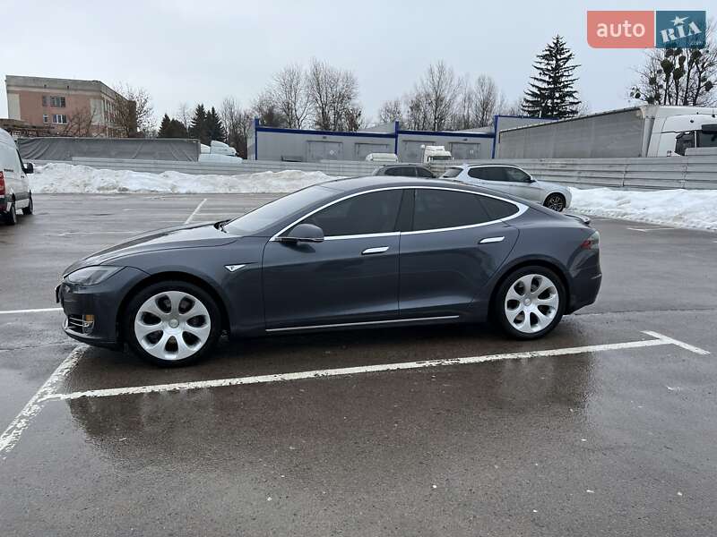 Лифтбек Tesla Model S 2014 в Ровно