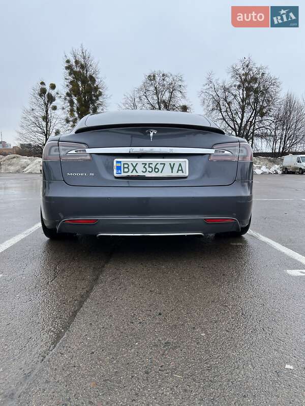 Лифтбек Tesla Model S 2014 в Ровно